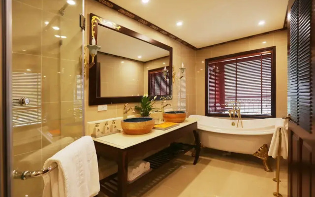 Indochine Lan Ha Bay
