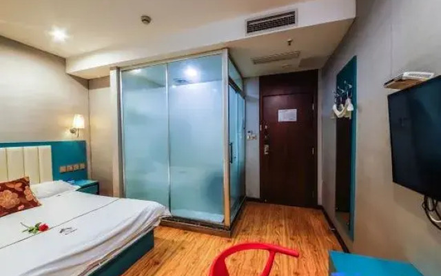 Fuzhiyuan Hotel (Zhengzhou Manhattan Minfei Road Subway Station)