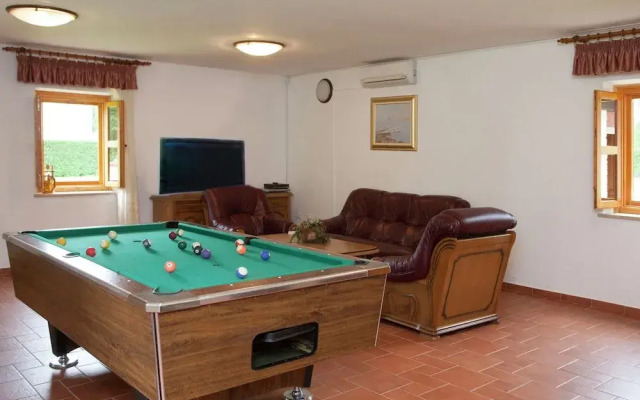 Rural Villa With Swimming Pool