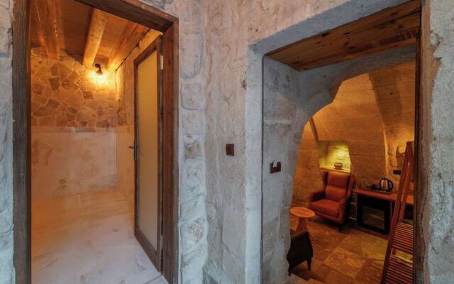 Escape Cave Suites