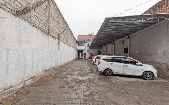 RedDoorz @ Merdeka Street Garut