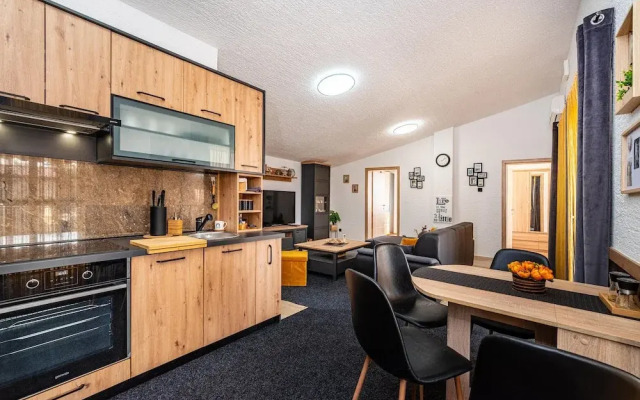 Nice Apartment in Rovanjska With Wifi and 2 Bedrooms
