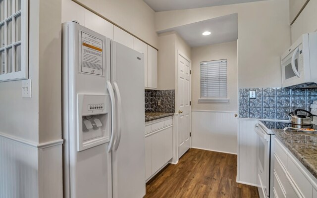 Golden Getaway 2 Bedroom Condo by RedAwning