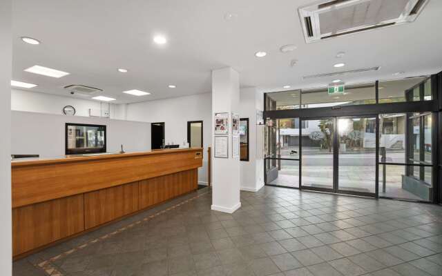 Metro Hotel Perth City