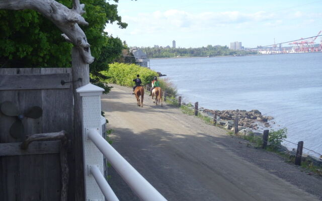 SeaWatch Bed & Breakfast