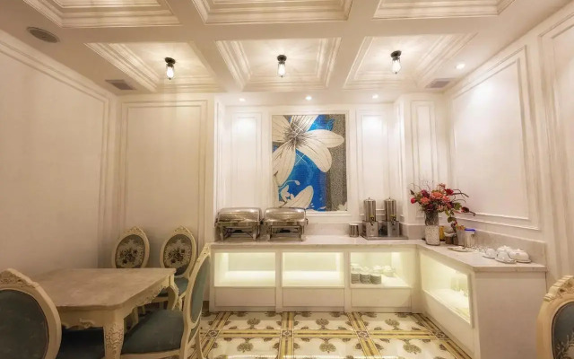 Tuong Vi Hotel Saigon