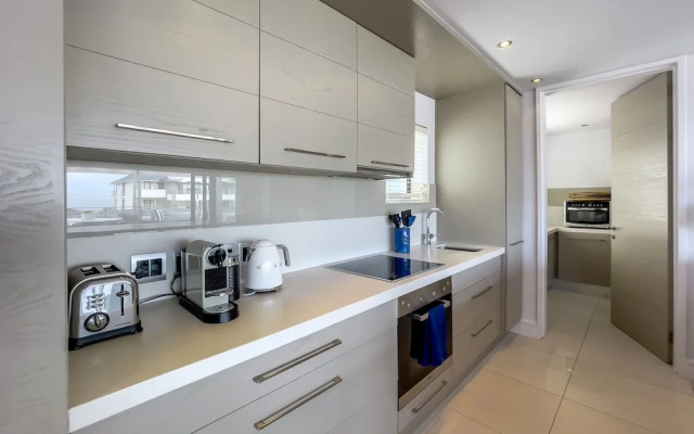 Le Paradis Penthouse Apartment