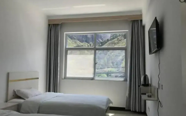 Pingshun Fuya Fengqing Hotel