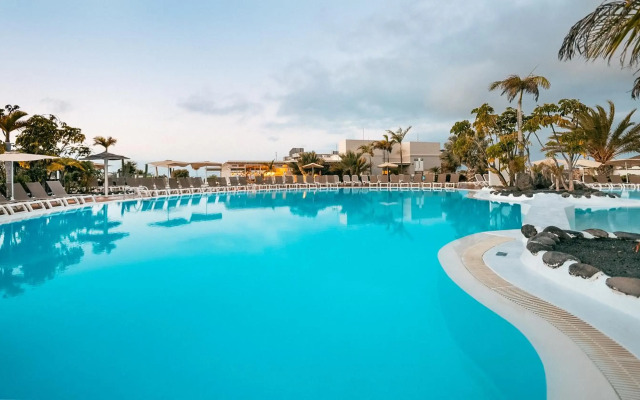LABRANDA Alyssa Suite Hotel