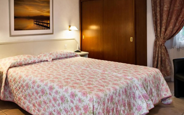 EasyRooms dell'Angelo – Guest Rooms – Locarno