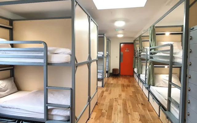 Galway City Hostel & Bar