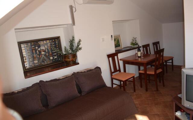 Apartments Bigovo Veljic