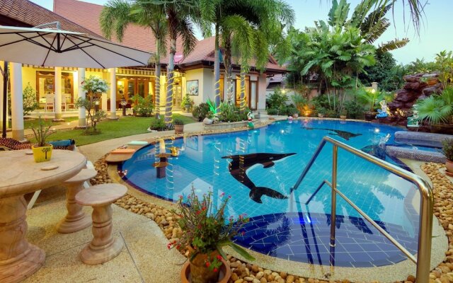 Relaxing Palm Pool Villa