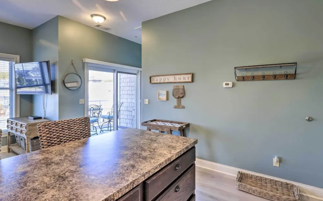 Dtwn Ludington Condo: Balcony, Walk To Beach!