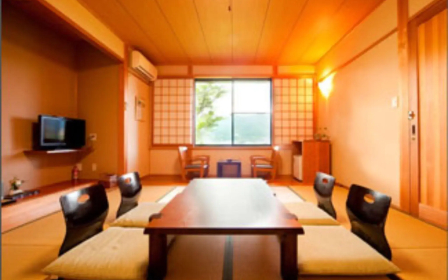 Yufuin Onsen Hotel Poppoan