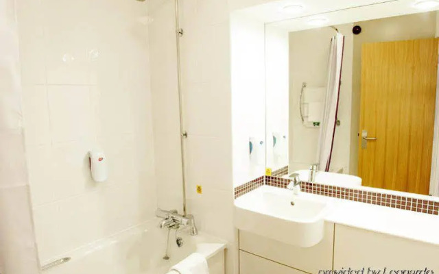 Premier Inn Redditch North - A441