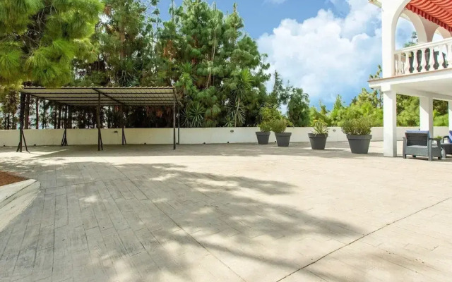 Gorgeous Villa With Private Swimming Pool in Algarrobo-costa