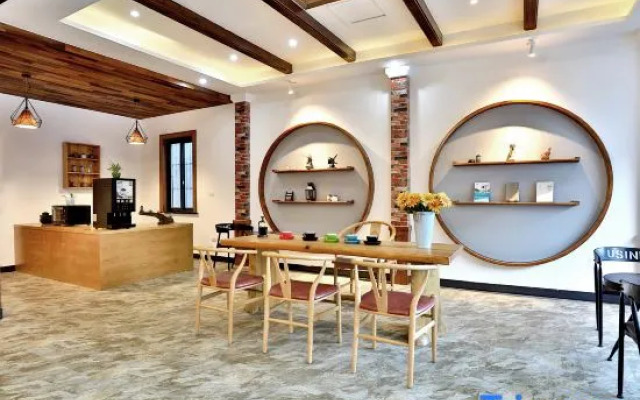 Yueting Shushe Boutique Hotel