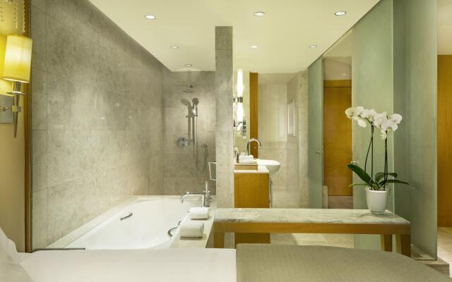 The Ritz-Carlton, Dubai International Financial Centre Hotel