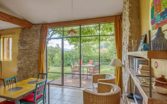 Cozy Holiday Home in Marignac-en-Diois with Garden