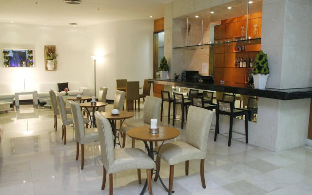 Royalty Barra Hotel