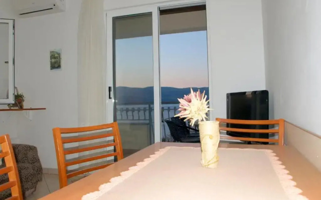 Apartments Ljilja sea view