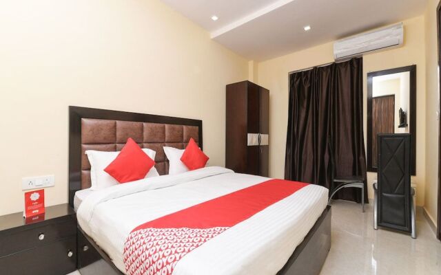 OYO 15834 Shubhangni Residency