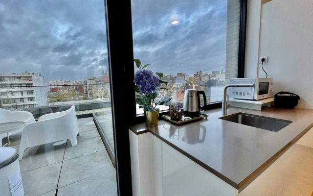 One Lux Stay near Diamond District
