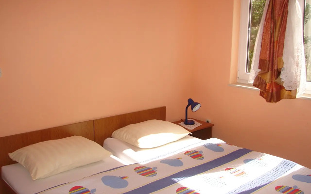 Apartment Mara - barbecue: A1 Trogir, Riviera Trogir
