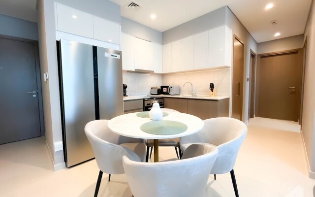 Luxury Burj Royale Burj Khalifa & Fountain view