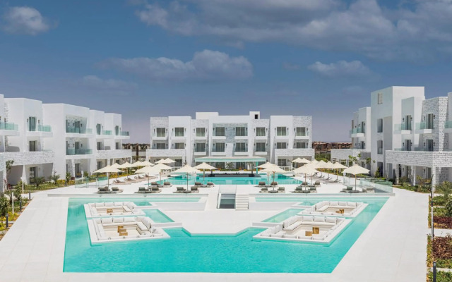 Tanoak Hotel