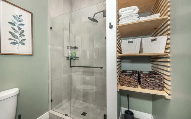 The Baymiller Row - For 6!