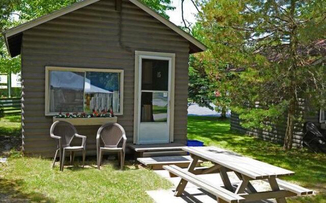 Sunnylea Resort & Cottages