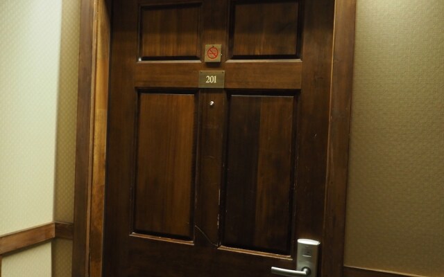 Apex Inn 201 - 1 Br Condo