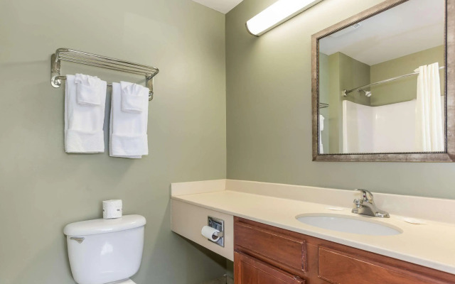 Suburban Extended Stay Hotel North - Ashley Phosphate