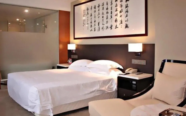 Longyou International Hotel