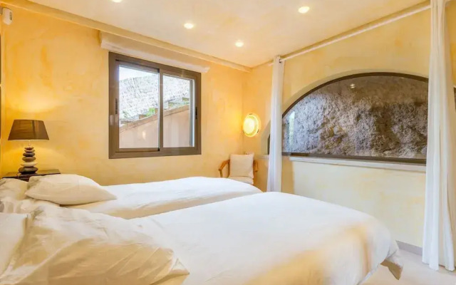 With Panoramic Views On The Sea - Villa Cala Llamp