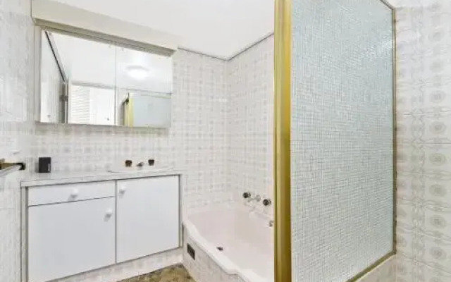 The Crest 8 33 Pacific Drive