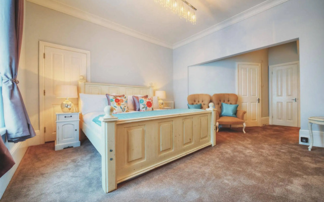 Somerset House Hotel & Restaurant