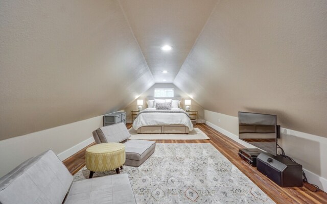 Old Town Carriage House w/ Private Patio