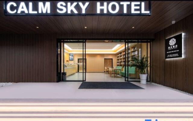 Calm Sky  Hotel