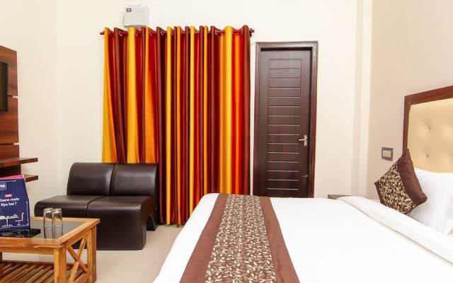 OYO Flagship 12365 CZ Inn