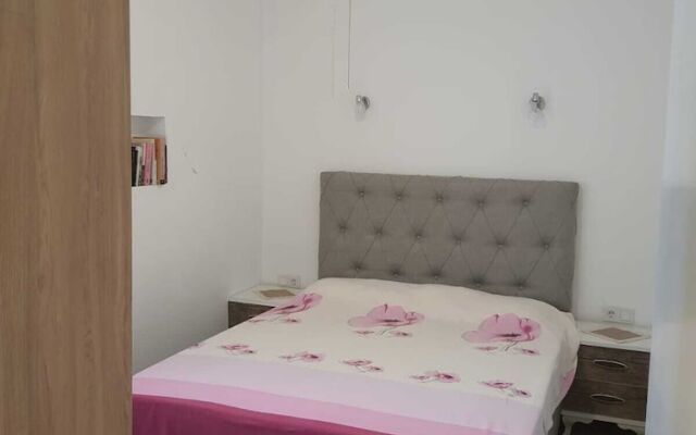 Sunset Dreamers, Captivating 1-bed Apartment