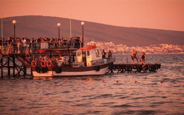 KALIA Private One Bedroom Apartment A16