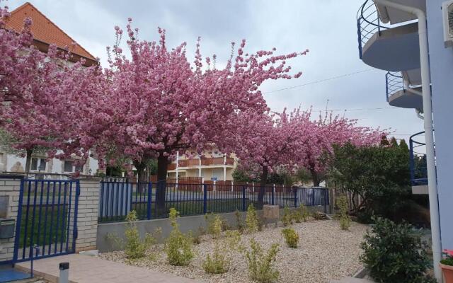 Laguna Apartmanház