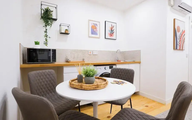 Main Street Suites-Hosted by Sweetstay