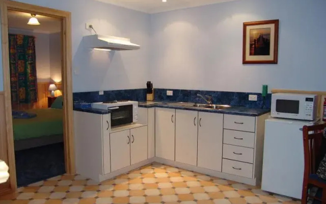 Anchor Down Cottages