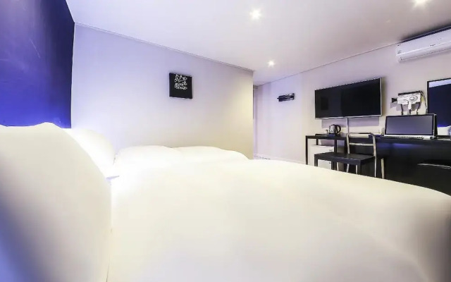 Selene Hotel