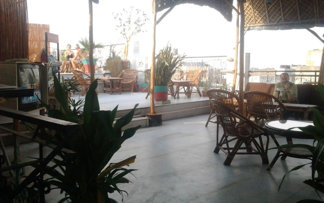 Anoop Hotel