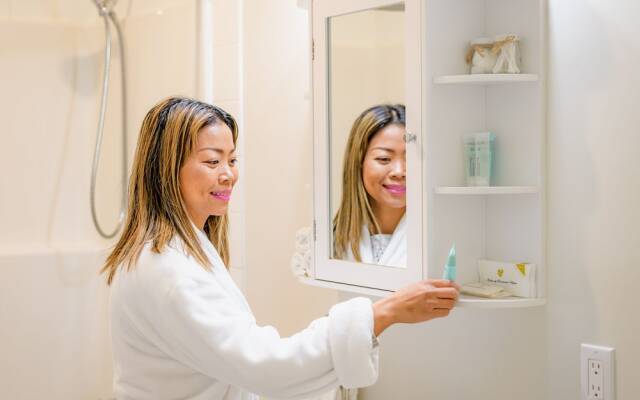 Barefoot Villas Cabin 2 Moose w/ Hot Tub